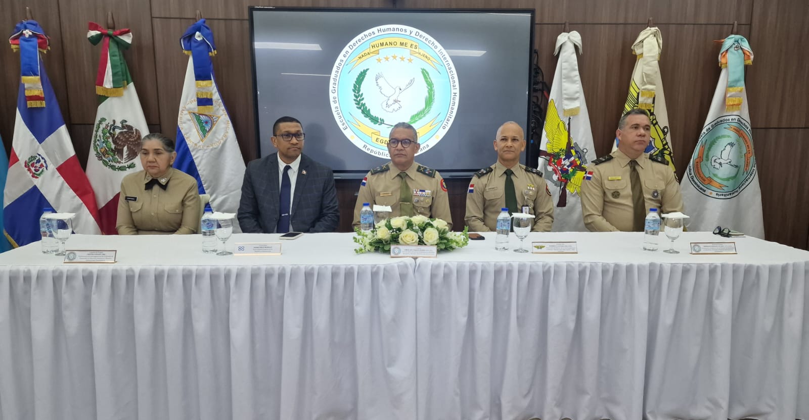 EGDDHHyDIH entrega certificados del Diplomado Especializado en DDHH y DIH